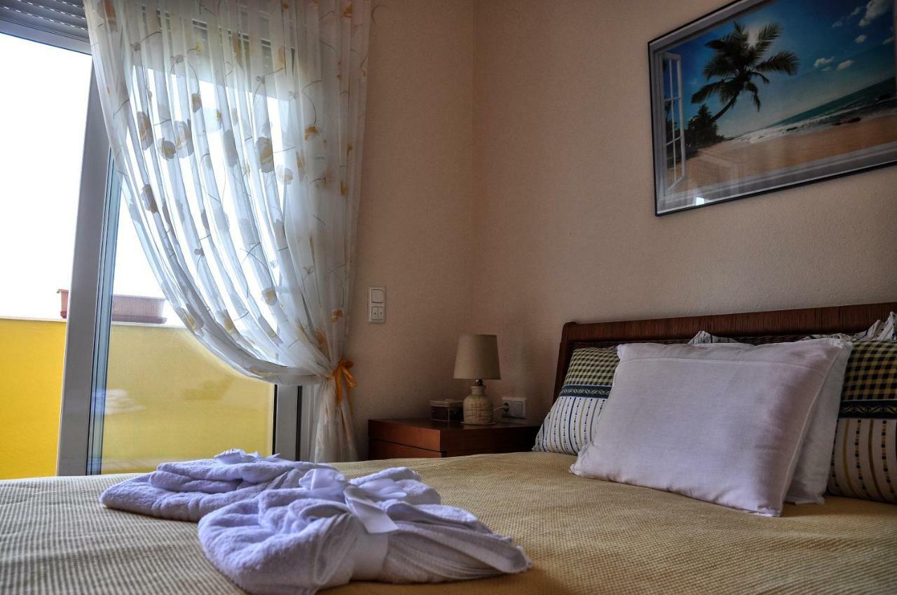 Martha'S Villa Nea Iraklitsa Ngoại thất bức ảnh
