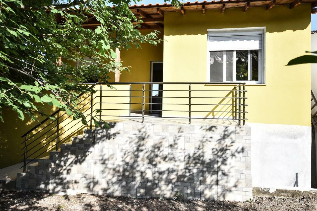 Martha'S Villa Nea Iraklitsa Ngoại thất bức ảnh