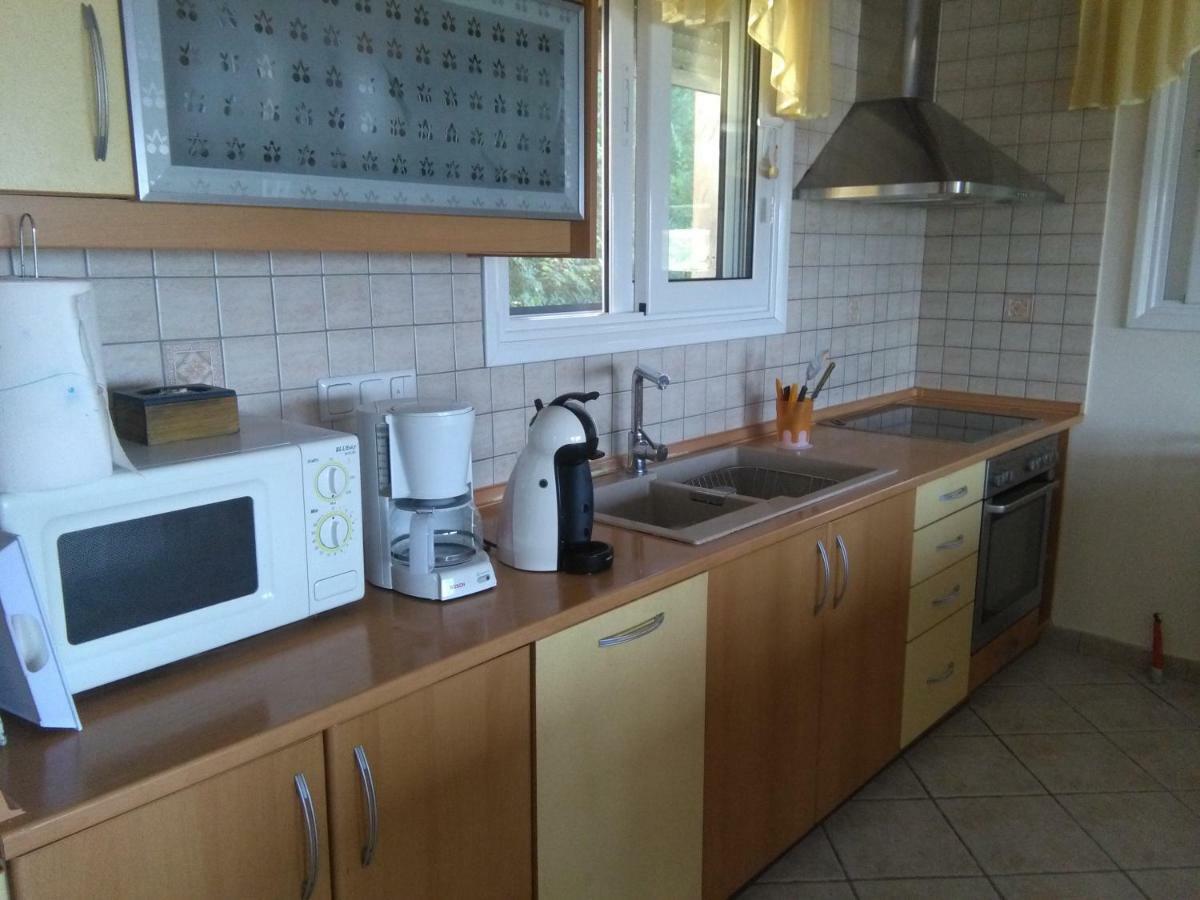Martha'S Villa Nea Iraklitsa Ngoại thất bức ảnh